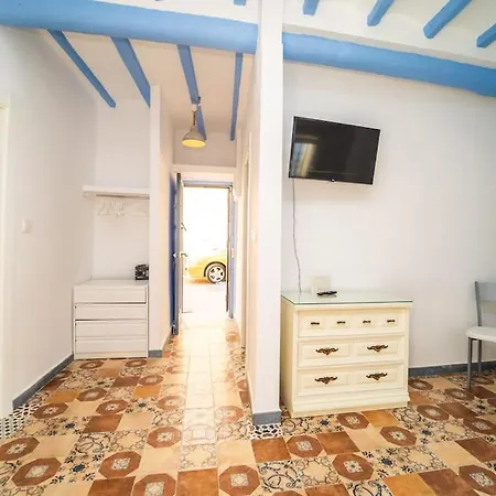 Alhambra Dreams 1958 Apartment